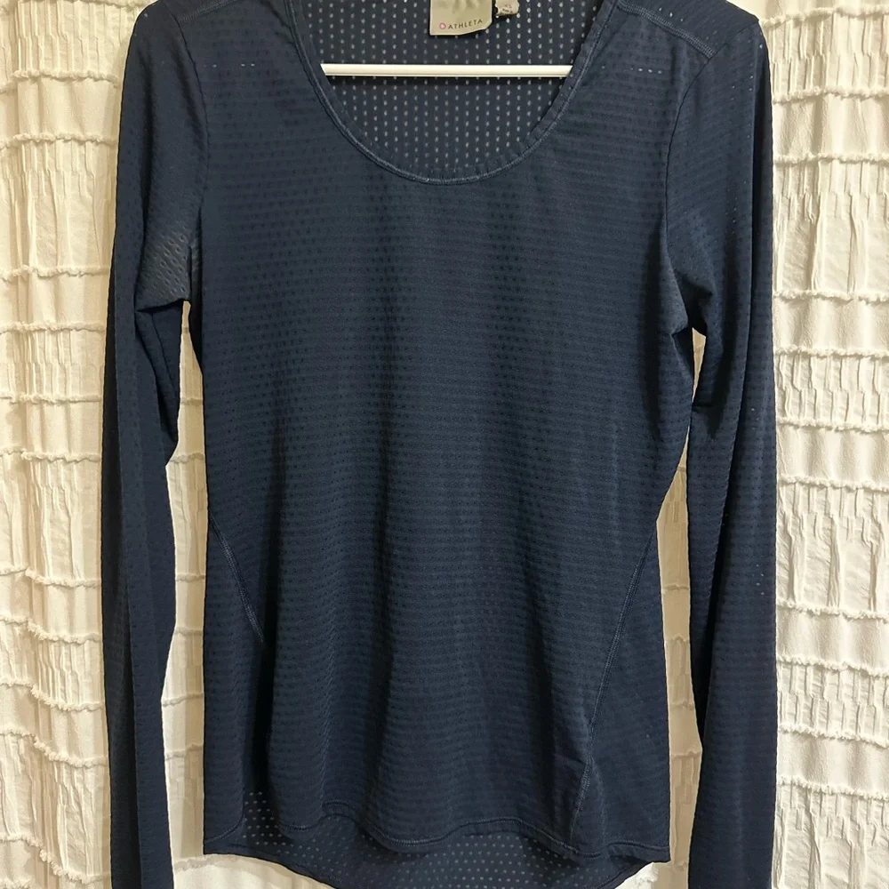 Athleta light long sleeve top - Picture 1 of 2